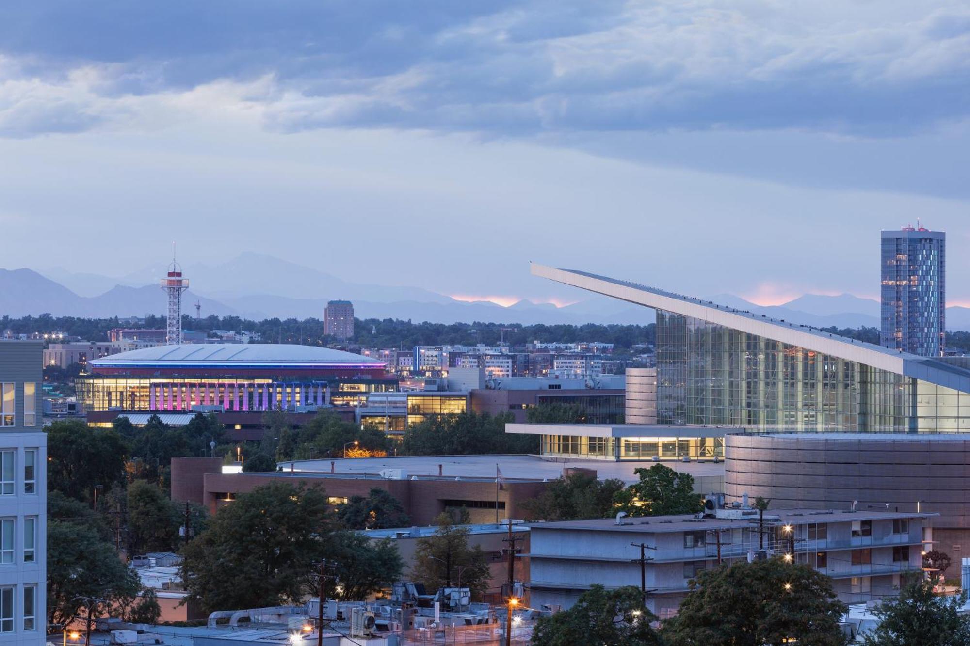 Element Denver Downtown East Екстер'єр фото